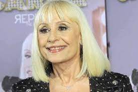 La ricetta della mousse alle pere firmata dalla show girl; U9pigakffk3nmm