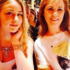 Kerry Lea's Instagram, Twitter & Facebook