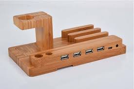 The Wooden Charging Station Boasts Integrated Apple Watch Stand And 4 Usb Ports Gadgetsin Loja De Madeira Moveis De Paletes Ideias De Paletes