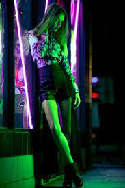 Pin On Catwalk Worthy Poses