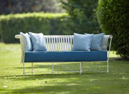 Hacer sofa madera exterior sofá de tres plazas, fabricado en madera de andamio usada. 3 Sitzer Sofa Aus Schmiedeeisen Fur Den Aussenbereich Idfdesign