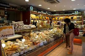 La Fromagerie In Paris Cheese Shop Boulangerie Cheese