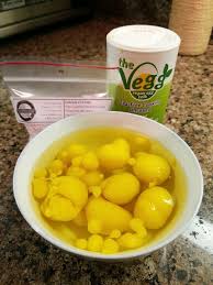 Science These Are Vegan Egg Yolks Made Through The Process Of Spherification You Mix 500ml Of Water With 5 Grams A Food Science Vegan Eggs Spherification