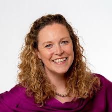 Kate Auger-Campbell (@KateAugerCamp)