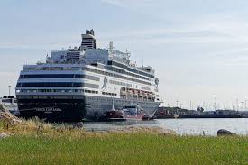 Where does vasco da gama dock in setubal? Schiff Aussendecks Vasco Da Gama Kreuzfahrtschiff Bilder