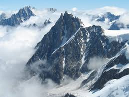 Die rettungsteams hoffen, in den nächsten stunden alle touristen ins tal bringen zu können. Aiguille Du Midi Wikipedia