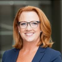 Holly Stearns's Instagram, Twitter & Facebook