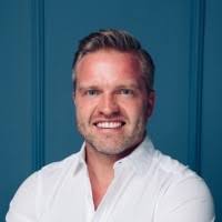 600+ "Neudecker" profiles