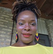 What mocktail makers, juices, and teas are available for an event?