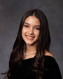 Jennifer Mesa's Instagram, Twitter & Facebook