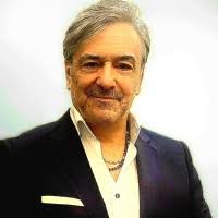 300+ profilů „Bonamici“