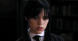 Young Hollywood' Anchor Lesley Robins To Appear