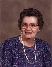 Dionne Fischer's Instagram, Twitter & Facebook