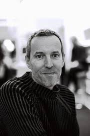 Sacrés français, le roman! un Américain en Picardie Un Américain en  Picardie