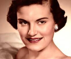 Jean Bader's Instagram, Twitter & Facebook