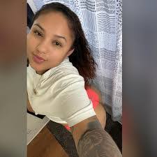 Xiomara Portillo's Instagram, Twitter & Facebook