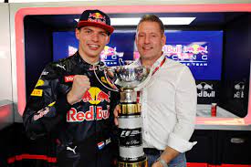 Participó en 107 grandes premios, debutando el 27 de marzo de 1994, y consiguió un total de 17 puntos en el. Proud Jos Stayed In Spain After Verstappen Win