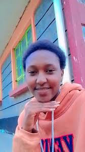 Playing the fool to deceive others