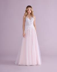 In einem prächtigen brautkleid von renommierten wedding dress marken gelingt dir mühelos ein unvergesslicher auftritt. E 4565t Mode De Pol