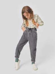 Ad esempio, per la primavera estate 2017 si sono viste. Posiga Jeans Med Snore Back To School Flicka 6 14 Ar Barn Zara Sverige Zara Kids Girls Kids Fashion Girl Kids Outfits