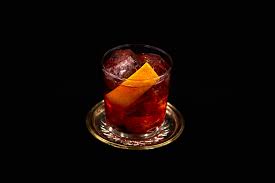 It's a cousin of the popular aperol spritz! Ricette Con Campari E Bitter Giovanni Ceccarelli Cocktail Engineering