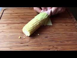 La Facon La Plus Facile Pour Cuir Un Epi De Mais Food Vegetables Youtube