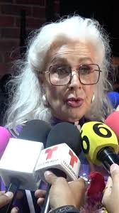 LAURA ZAPATA no felicitará a THALIA en su cumpleaños: "Ya ni tengo su  teléfono"