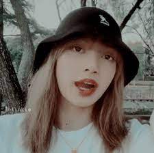 Gif Descubierto Por De Ana Lee Descubre Y Guarda Tus Propias Imagenes Y Videos En We Heart It Lisa Icon Chaelisa Icons Blackpink Themes