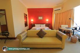 The gurney resort hotel & residences has a coffee house, which serves local and international halal food. The Gurney Resort Hotel And Residences Ascott Gurney Penang