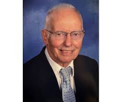 Frieda Meyer's Instagram, Twitter & Facebook