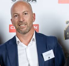 Francis Perry, Wolf Oil : « Avoir le produit à n'importe quel prix »