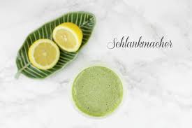 Für die smoothie diät können sie beim abnehmen mit smoothies aber eigene rezepte entwickeln und sich leckere schlankmacher drinks zubereiten. Green Protein Smoothie Warum Er Unser Fett Schmelzen Lasst