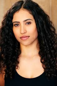 Mayra Warren's Instagram, Twitter & Facebook