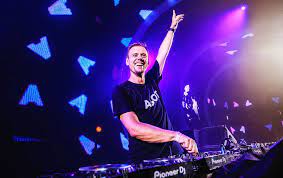 Stream tracks and playlists from armin van buuren on your desktop or mobile device. Armin Van Buuren Big Things Are Coming This Year Edmprime