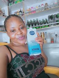 Today's drink, I go with Hollandia yoghurt 😋 last night was a long night  🤣🤸‍♀️ I ridé shege comot for person son body 🤣🤸‍♀️🤸‍♀️ Make I refill  everything wey lose last night😋🤣