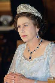 About press copyright contact us creators advertise developers terms privacy policy & safety how youtube works test new features © 2021 google llc Flashback La Reine Elizabeth Ii En 12 Parures Extraordinaires Queen Elizabeth Her Majesty The Queen Elizabeth Ii