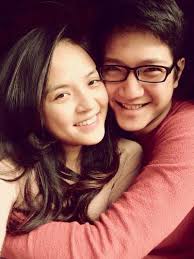 Ứng xử của sao Việt hậu ly hôn: Người gay gắt, người nhẹ nhàng