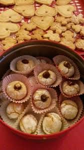Biscuits De Noel Bredele Alsaciens Boules De Neige De La Poudre D Amande Du Sucre Glace Des Blancs D Oeuf Biscuit De Noel Bredele Alsacien Poudre Amande