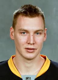 Player photos for the 2011-12 Kingston Frontenacs at hockeydb.com