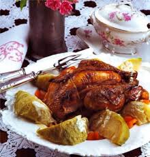 Pintade D Auvergne Au Chou Vert Et Lard Fume En 2020 Lard Fume Chou Farci Chou Vert