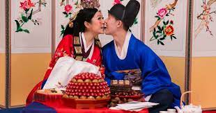 Pin By D A On Paebaek Information Korean Wedding Traditions Korean Wedding Wedding