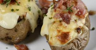 A Base De Fromage Pommes De Terre Farcies Pomme De Terre Recettes De Cuisine