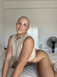 PaulinaSchubert1 Cam Model Profile | Stripchat