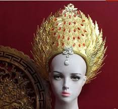 8 disegni di alta qualità Thailandia Royal Princess Tiara per capelli  Costume cinese antico Accessorio per capelli TV Play Queen Hair Crown  Jewelry