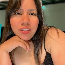 Mary Robledo's Instagram, Twitter & Facebook