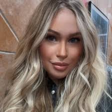 Amber Langlois (@somersettamber)