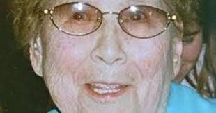 Esther Sargent's Instagram, Twitter & Facebook