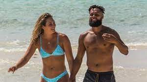Alyssa mills is the wife of australian professional basketball player patty mills. Wedding Bells Will Be Ringing For Spurs Patty Mills Girlfriend Alyssa Levesque Woai