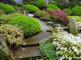 Hillside Landscaping Design For The Unexpected Beauty Actual Home Hillside Landscaping Landscape Design Japanese Garden Landscape