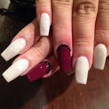 Acrylic and gel nails are artificial nail enhancements done in place of natural nails. New Acrylic Nails Hurt New Expression Nails